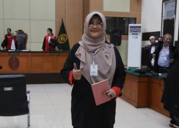 Sidang Perdana Dugaan Fitnah Ijazah Jokowi, dr Tifa Minta Pembuktian Lewat Dokumen Asli