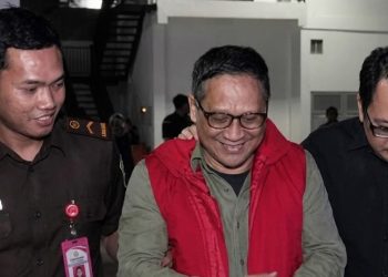 Korupsi Anggaran Pakan Rp10,2 Miliar, Mantan Dirut Kebun Binatang Surabaya Jadi Tersangka
