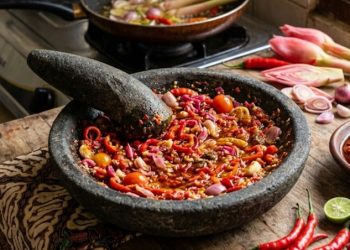 Resep Sambal Terasi Kecombrang Rumahan, Cukup Ulek Bahan Sederhana