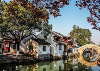 Ingin Rasakan Suasana Tiongkok Tempo Dulu? Zhouzhuang Bisa Jadi Destinasi Pilihan