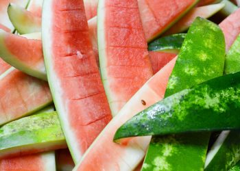 Jangan Buang Kulit Semangka, Bagian Putihnya Bisa Jadi Acar, Tumisan hingga Salad