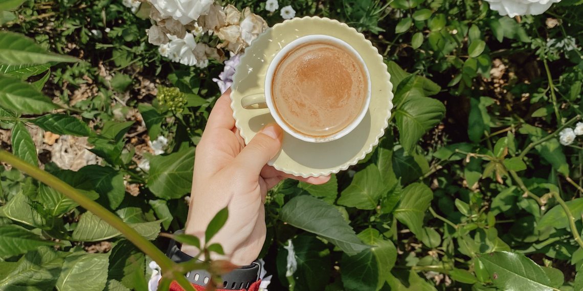 Minum Kopi Pagi Hari Saat Perut Kosong, Apakah Aman untuk Kesehatan?