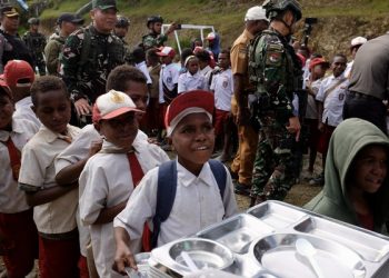 Pemerintah Siapkan 13 Ribu Dapur MBG, Papua dan NTT Jadi Prioritas Awal