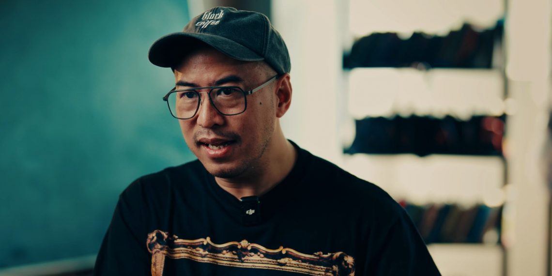 Apa Bedanya Marketing dan Branding? Panji Pragiwaksono Punya Jawabannya