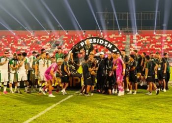 Persebaya Angkat Trofi Piala Presiden 2026 usai Tundukkan Persib di Adu Penalti