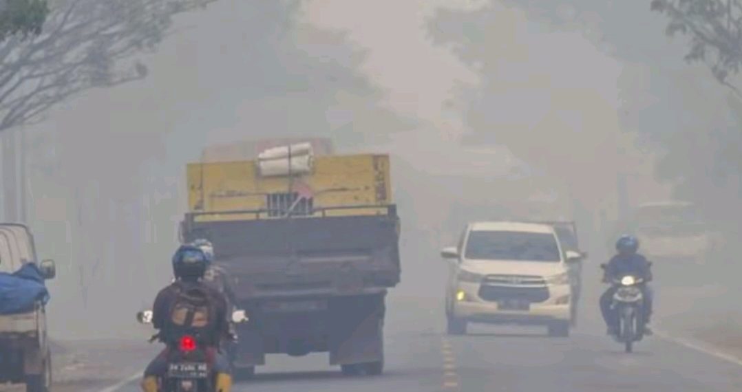Udara Pontianak Berbahaya, Orang Tua Minta Sekolah Libur