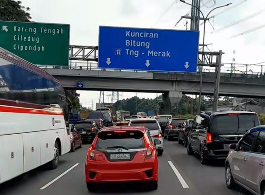 Jelang Demo DPR, Polisi Perketat Akses Tol Merak-Tangerang