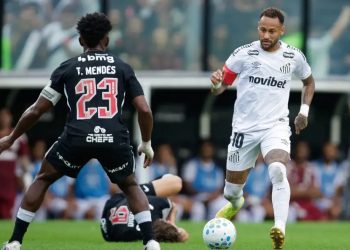 Salaman Neymar Ditolak Mentah-Mentah Thiago Mendes Ada Apa?