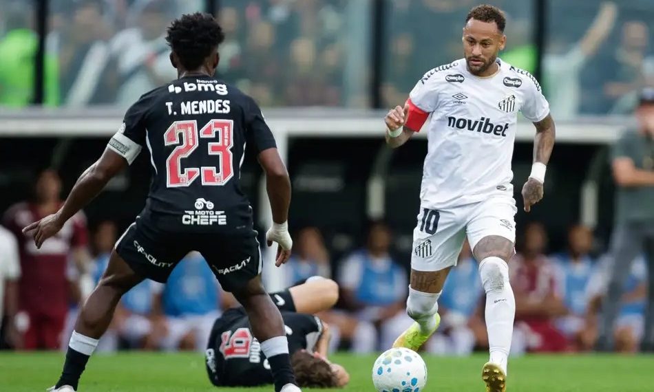 Salaman Neymar Ditolak Mentah-Mentah Thiago Mendes Ada Apa?