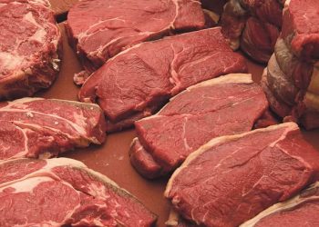 Trump Bebaskan Impor 300.000 Ton Daging Sapi, Harga Burger Belum Tentu Turun