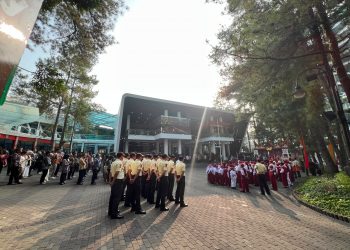 Cihampelas Walk kembali menggelar upacara bendera HUT ke-81 Kemerdekaan RI bersama manajemen dan karyawan tenant di Bandung.