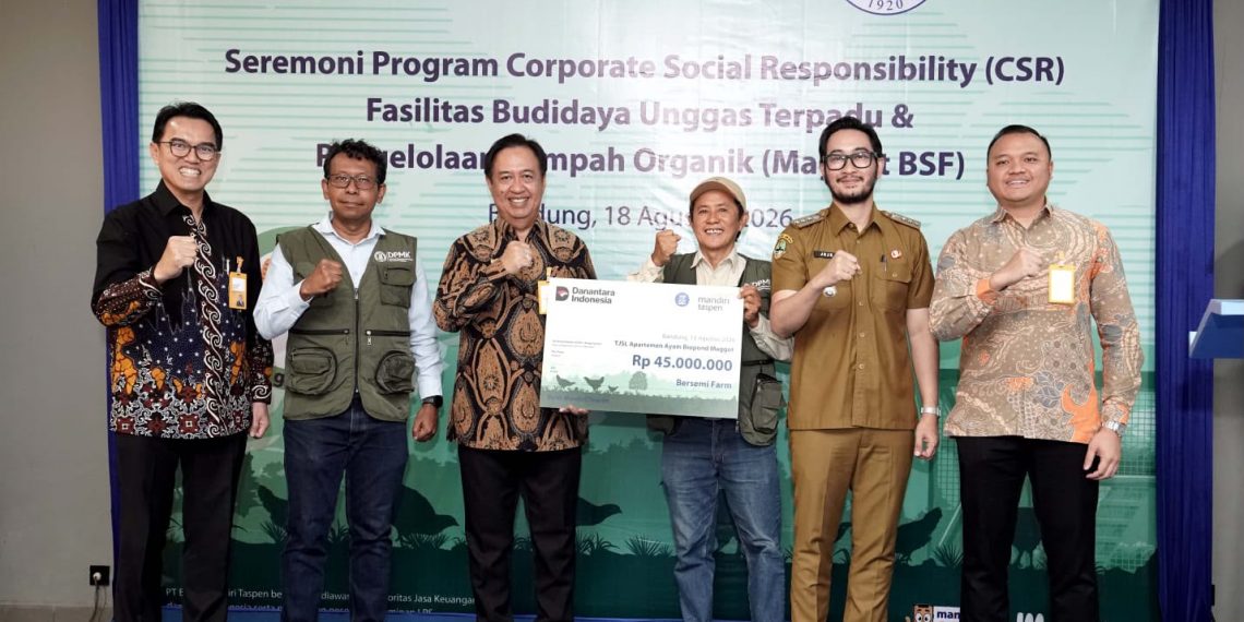 Bank Mandiri Taspen budidaya unggas dan magot