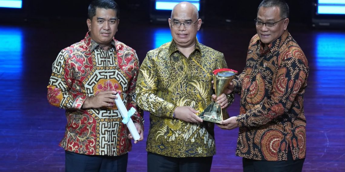 Musim Mas meraih Mahayuga Award 2026 kategori Pelopor Industri Hijau dari Garuda TV atas komitmen terhadap keberlanjutan dan lingkungan.