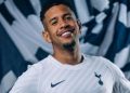 Savio resmi meninggalkan Manchester City dan bergabung dengan Tottenham Hotspur, sekaligus kembali menggunakan nama aslinya di jersey.