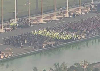 Polisi kerahkan 18.504 personel untuk amankan demo Jakarta 27 Agustus. (Foto: X/sikucingkuma)