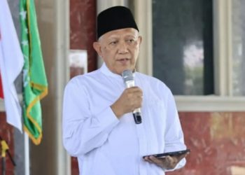 KH Abdul Hakim Mahfudz atau Gus Kikin resmi terpilih sebagai Ketua Umum PBNU 2026-2031. Simak profil, pendidikan, karier, dan kiprahnya di NU.