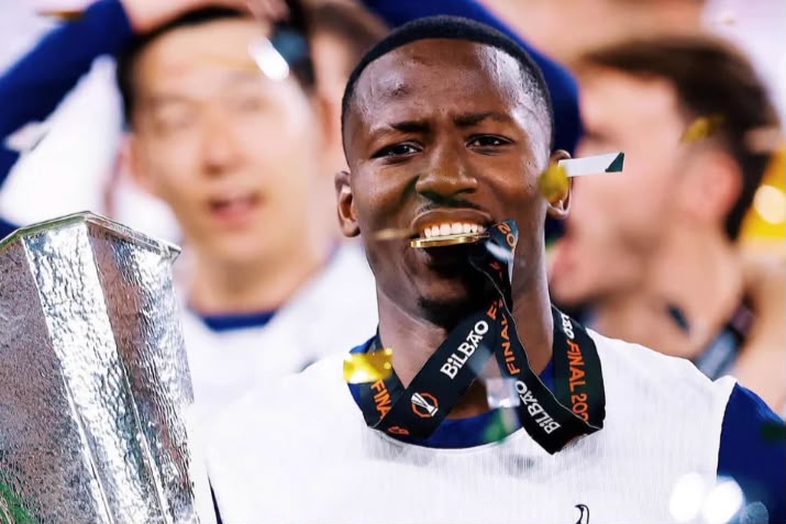 Everton Incar Pape Sarr, Tottenham Pasang Harga £21,4 Juta