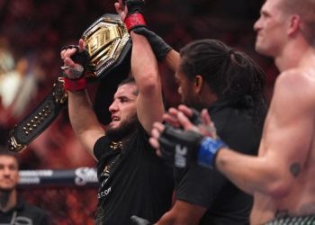 Islam Makhachev Tumbangkan Ian Garry dan Kirim Pesan ke Dunia UFC