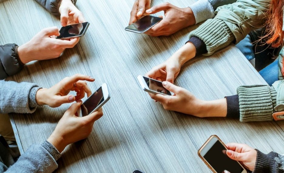 Kapan Harus Ganti HP? Kenali Tanda-Tandanya Sebelum Terlambat