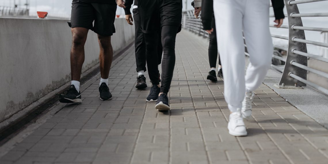 Berapa Lama Berjalan Kaki Paling Efektif untuk Kesehatan? Ini Kata Ahlinya