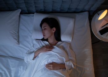 Tidur dengan Lampu Nyala, Bisa Mengganggu Kesehatan dan Kualitas Tidur