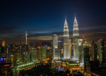 Malaysia - pexels/Indra Gunawan