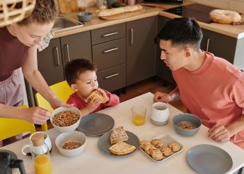 6 Tips untuk Si Kecil yang Susah Sarapan