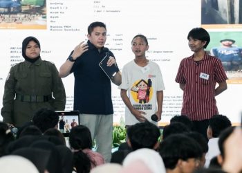 Teddy Buka Harapan Anak Putus Sekolah Lewat Sekolah Rakyat