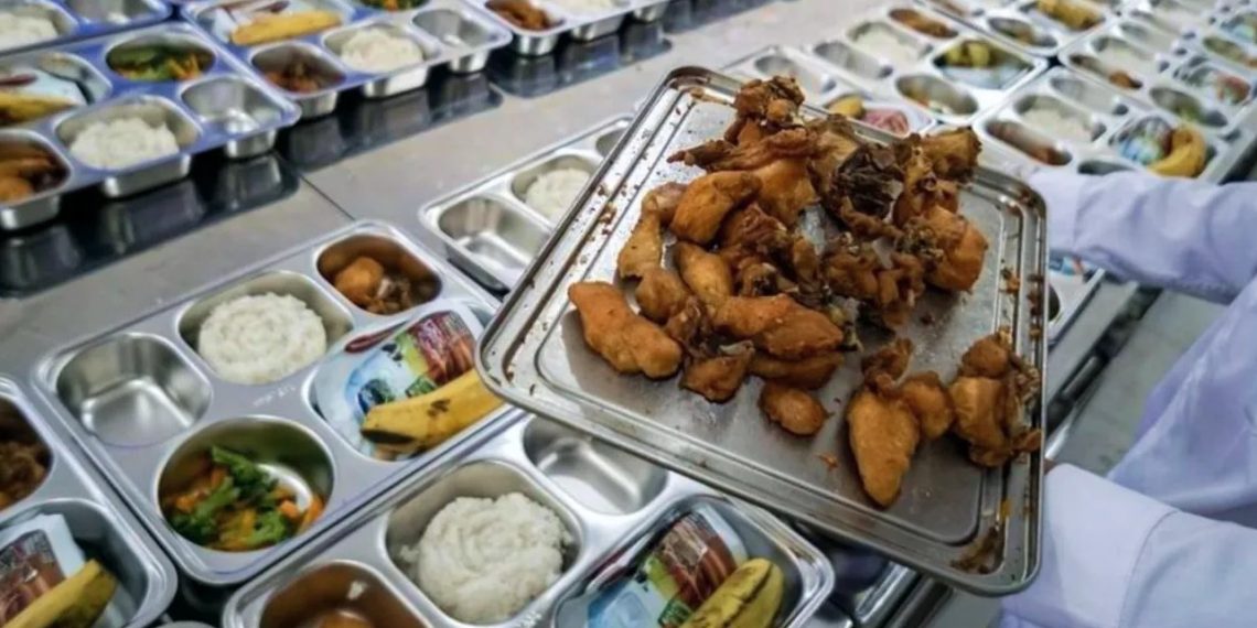 Kepala SPPG Karanganyar Keracunan setelah Mencicipi Ayam Rempah Menu MBG