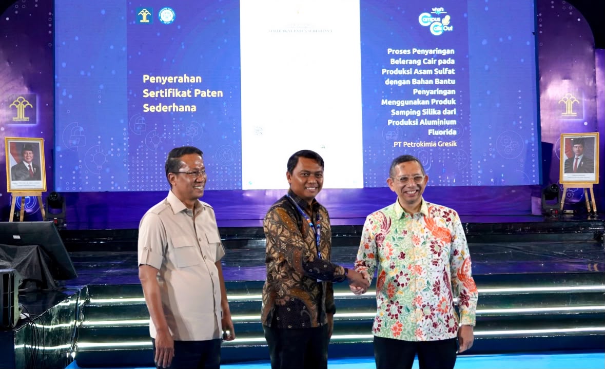 Petrokimia Gresik Ubah Produk Samping Jadi Solusi