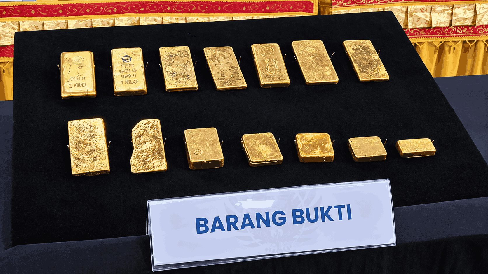 Bea Cukai Gagalkan Aksi WN China Bawa Emas 10,4 Kg Senilai Rp26 Miliar