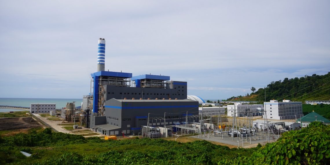 PLN Indonesia Power Tata 800 Meter Sempadan Pantai PLTU Kalbar-1, Perkuat Perlindungan Pesisir Karimunting