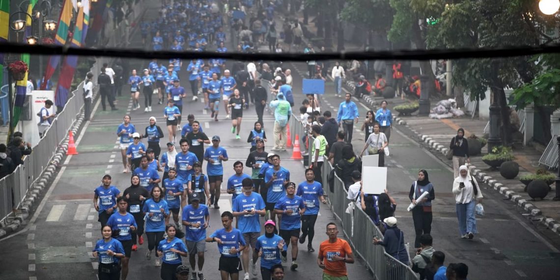 Membiru! 16.000 Pelari Ramaikan Pocari Run Bandung 2026