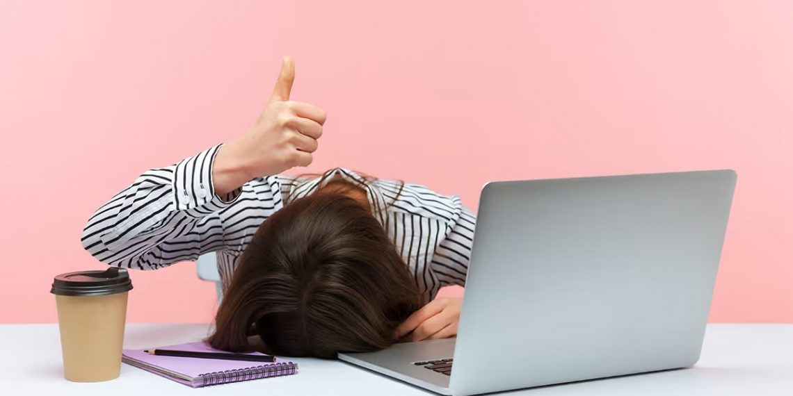 Gen Z Tak Mau Terlihat Terlalu Bisa di Kantor, Ini Alasan di Baliknya