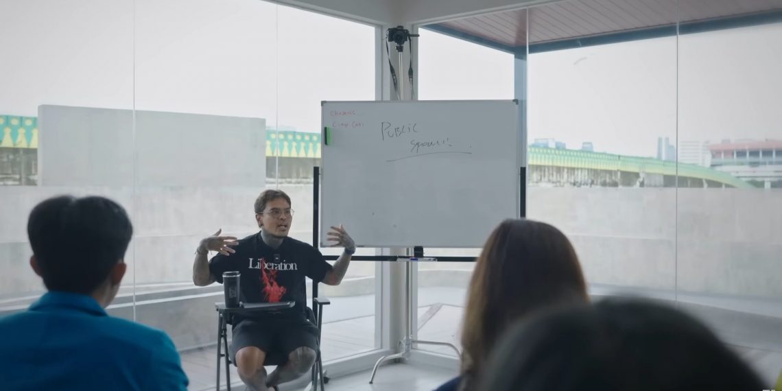 Coki Pardede Bongkar Kesalahan yang Sering Terjadi Saat Public Speaking