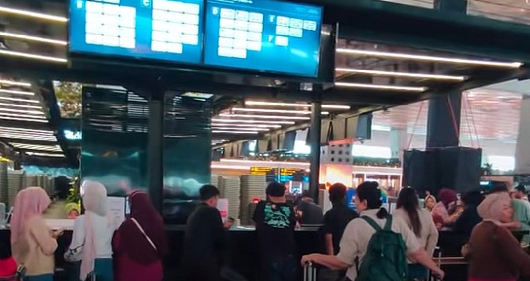 Bandara Soetta Tutup akibat Erupsi Anak Krakatau, Puluhan Penerbangan Terdampak