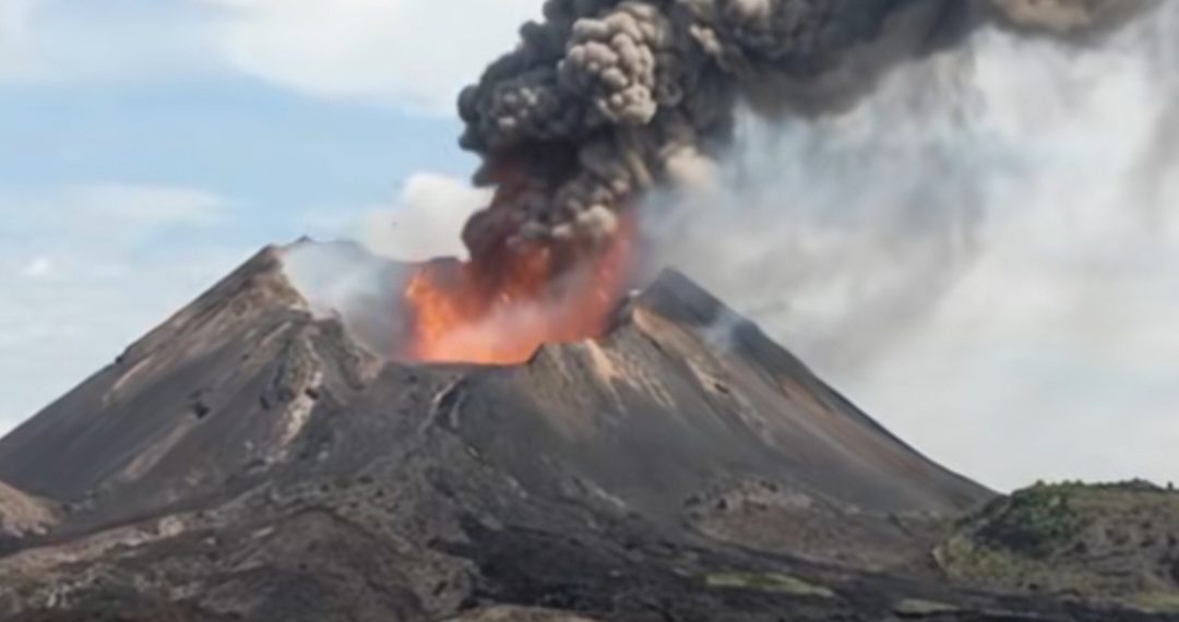 BMKG Ungkap Abu Anak Krakatau Kini Tak Menuju Jakarta