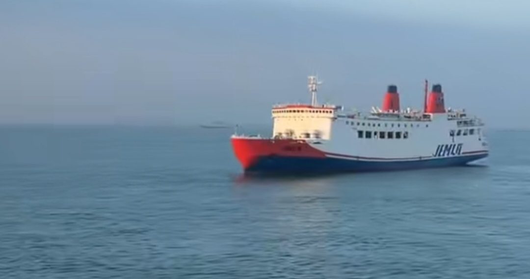 Kapal Virgo Transport 8 Miring di Laut Jawa, 1 Tewas 115 Selamat