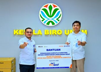Pupuk Kaltim Salurkan 76.400 Masker bagi Masyarakat Terdampak Karhutla