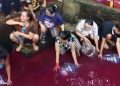 Air Kolam Gunung Sindur Bogor Berubah Merah, Warga Ramai Mengambil