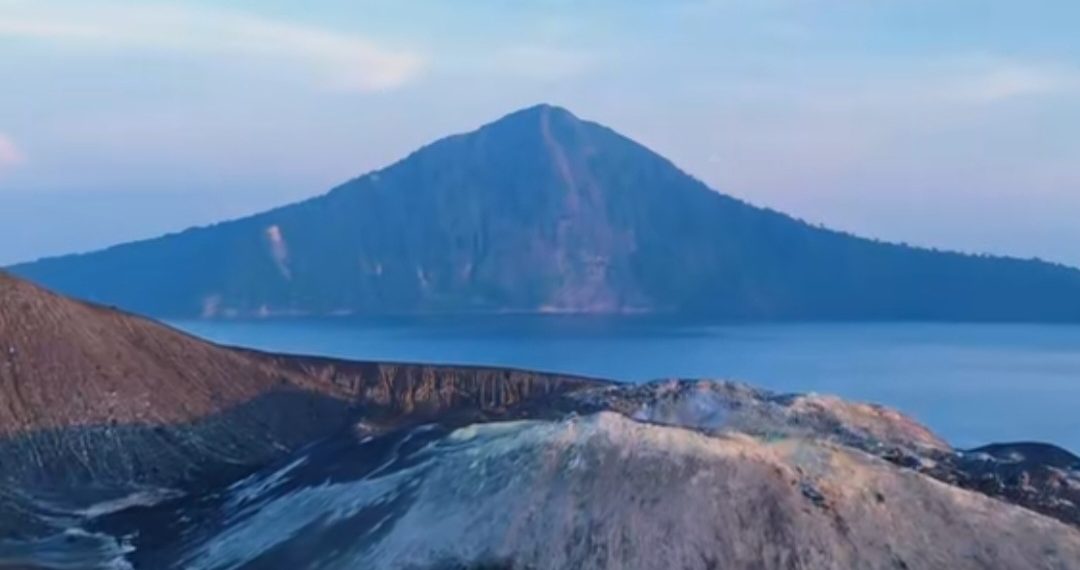 Anak Krakatau Turun ke Level Waspada, Ini Aturan Terbarunya