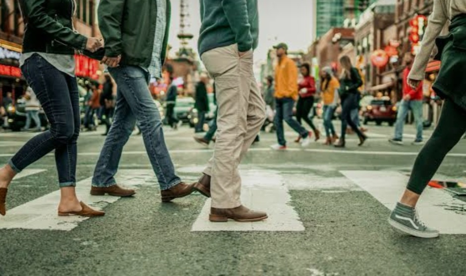 Mau Tidur Lebih Nyenyak? Coba Jalan Kaki
