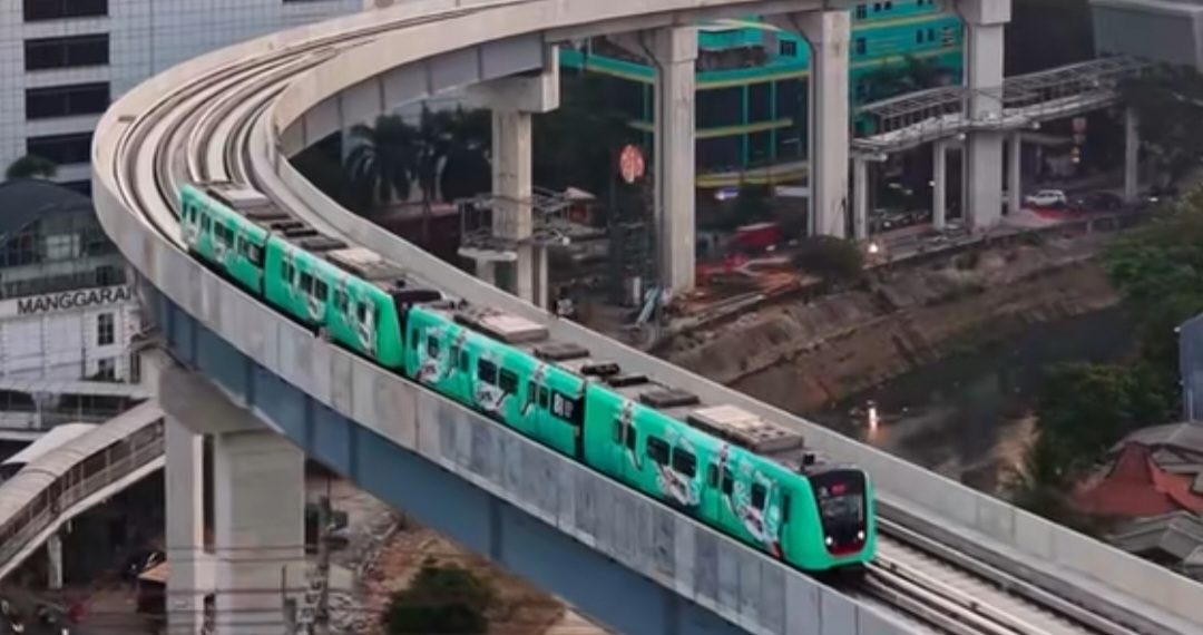 LRT Kelapa Gading-Manggarai Diserbu, 100.343 Penumpang dalam 10 Hari