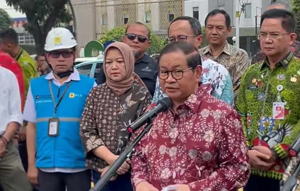 Kabel Semrawut Mau Dibersihkan, Pramono Pasang Target 5 Tahun