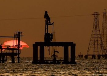 Perusahaan AS, NABEP, akan mengambil alih sejumlah proyek minyak Venezuela yang sebelumnya dikelola perusahaan China dan Rusia dalam kesepakatan dengan Washington.