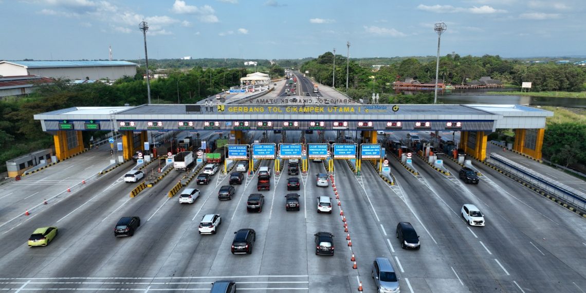 Ekonom Bambang Brodjonegoro menilai integrasi ekosistem jalan tol penting untuk memperlancar konektivitas dan menekan biaya logistik Indonesia.