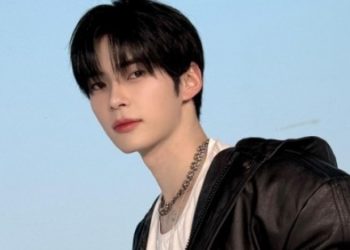 Sung Han Bin ZEROBASEONE akan melakukan debut solo pada 12 Oktober 2026. THE L1VE telah mengonfirmasi persiapan debutnya.