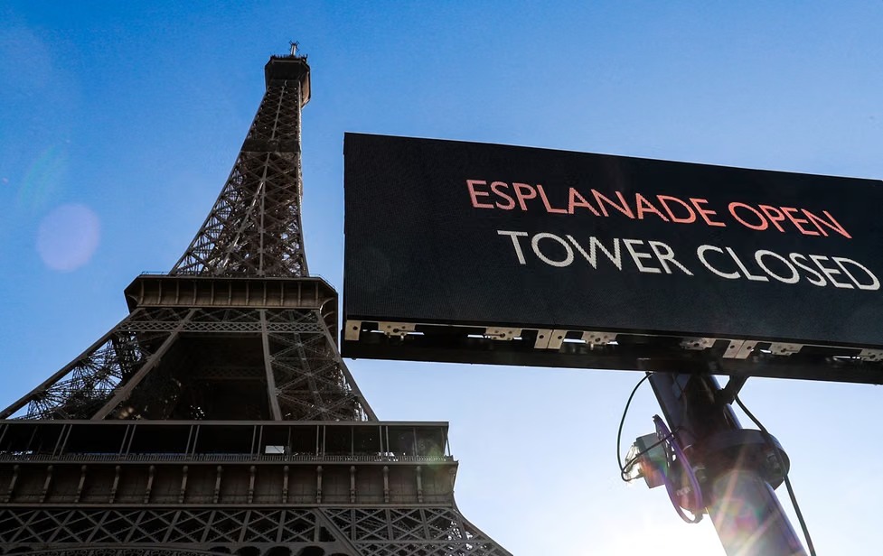 Menara Eiffel Ditutup Imbas Aksi Mogok