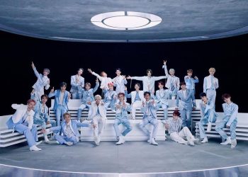 Debut bukan akhir perjalanan seorang trainee K-Pop. Setelah debut, idol masih harus membangun popularitas hingga mendapatkan kesuksesan.
