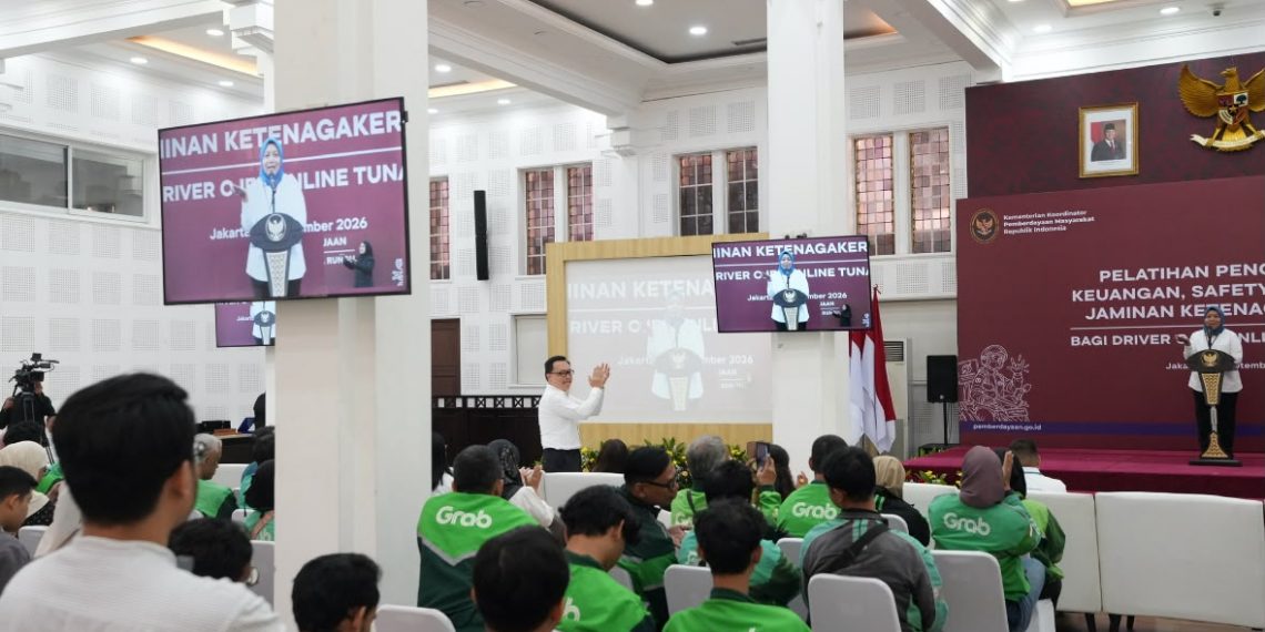 Ruang Amal Indonesia dan IFG Life bersama Kemenko PM menggelar pelatihan keuangan, safety riding, dan jaminan sosial bagi ojol tunarungu.